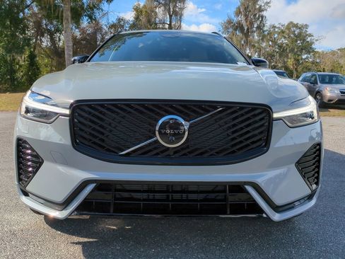 New 2026 Volvo XC60 B5 Plus w/ Climate Package image 9
