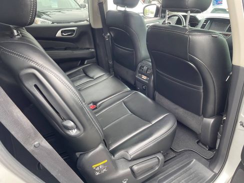 Used 2016 Nissan Pathfinder SL w/ SL Premium Package AWD/4WD image 28