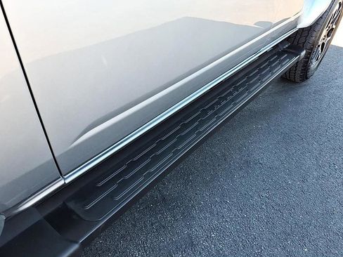 Used 2023 Ford Bronco Outer Banks image 11