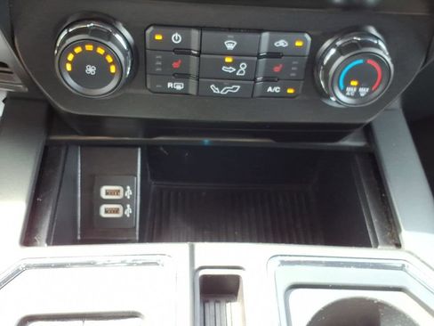 Used 2020 Ford F150 XLT w/ Equipment Group 302A Luxury AWD/4WD image 18