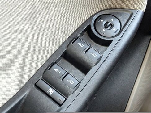 Used 2017 Ford Focus SE image 21