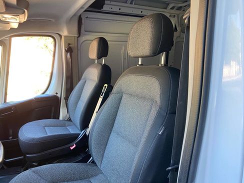 Used 2022 RAM ProMaster 2500 w/ Convenience Group FWD image 23