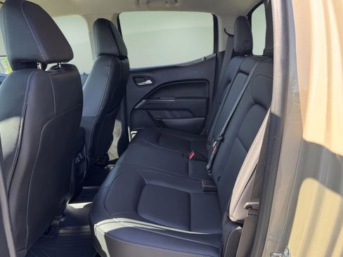 Used 2022 Chevrolet Colorado ZR2 AWD/4WD image 24