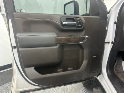 Used 2020 GMC Sierra 2500 Denali w/ Denali Ultimate Package image 11