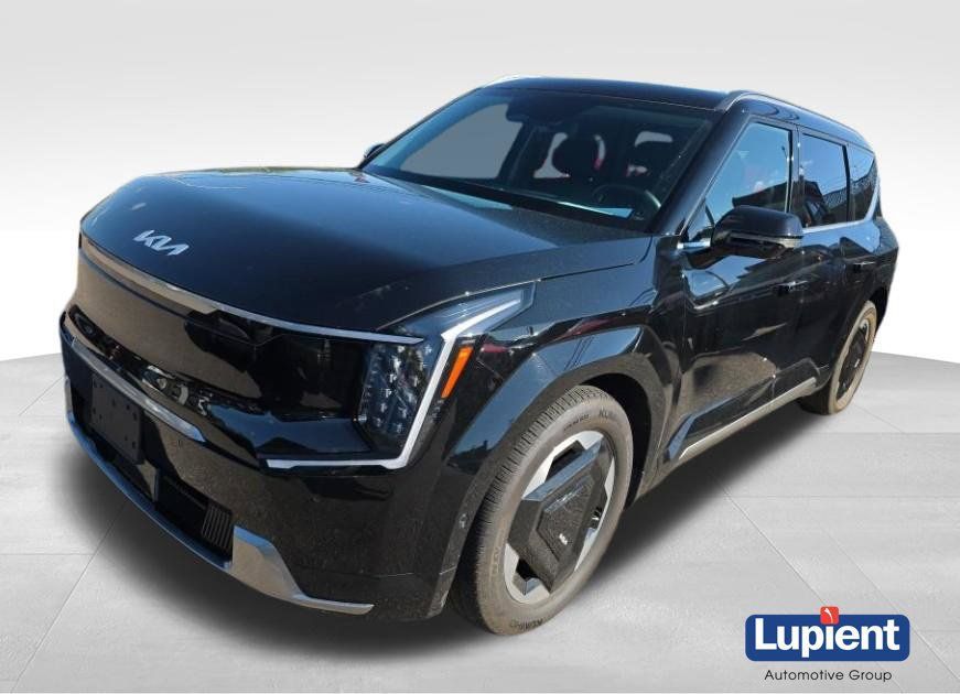 Used 2024 Kia EV9 Land AWD/4WD image 1