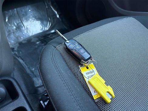 Used 2022 Ford Transit Connect XL image 32