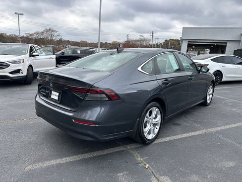 Used 2024 Honda Accord LX image 9