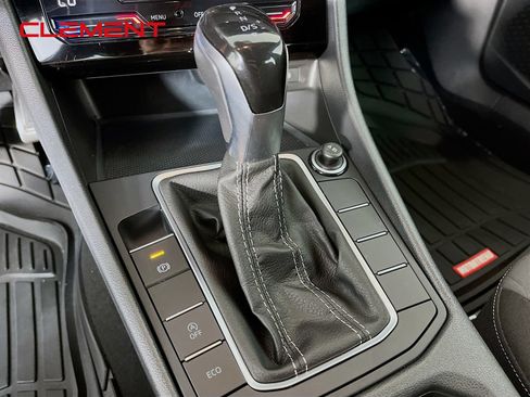 Used 2025 Volkswagen Jetta Sport FWD image 23