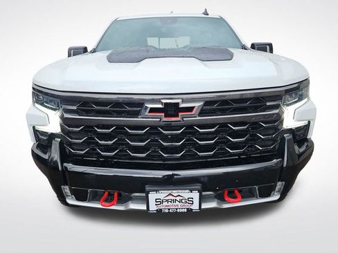 Used 2023 Chevrolet Silverado 1500 ZR2 w/ Technology Package AWD/4WD image 8