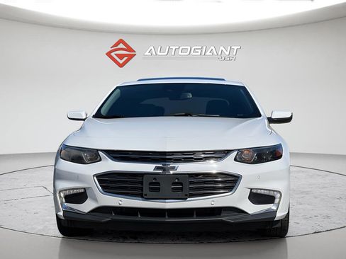 Used 2018 Chevrolet Malibu LT w/ True North Edition FWD image 12