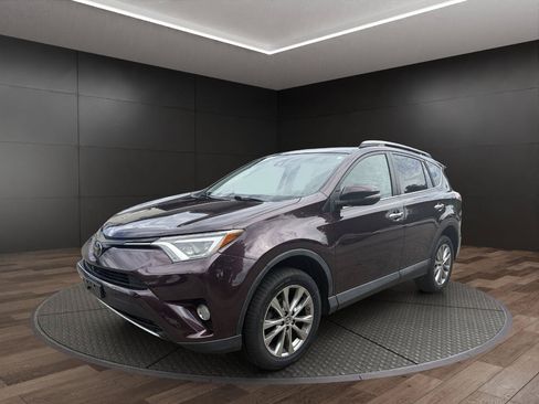 Used 2016 Toyota RAV4 Limited w/ Advanced Technology Package AWD/4WD image 4