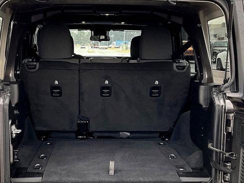 Certified 2025 Jeep Wrangler Unlimited Rubicon image 23