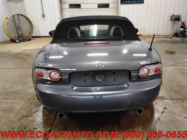 Used 2006 MAZDA MX-5 Miata Touring RWD image 8