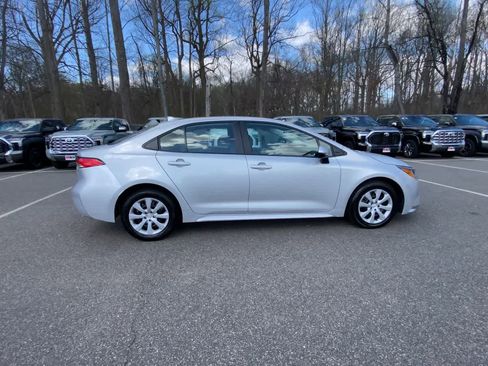 Used 2024 Toyota Corolla LE FWD image 6