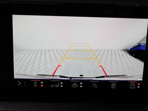 Used 2024 GMC Sierra 2500 AT4 w/ AT4 Premium Plus Package image 5