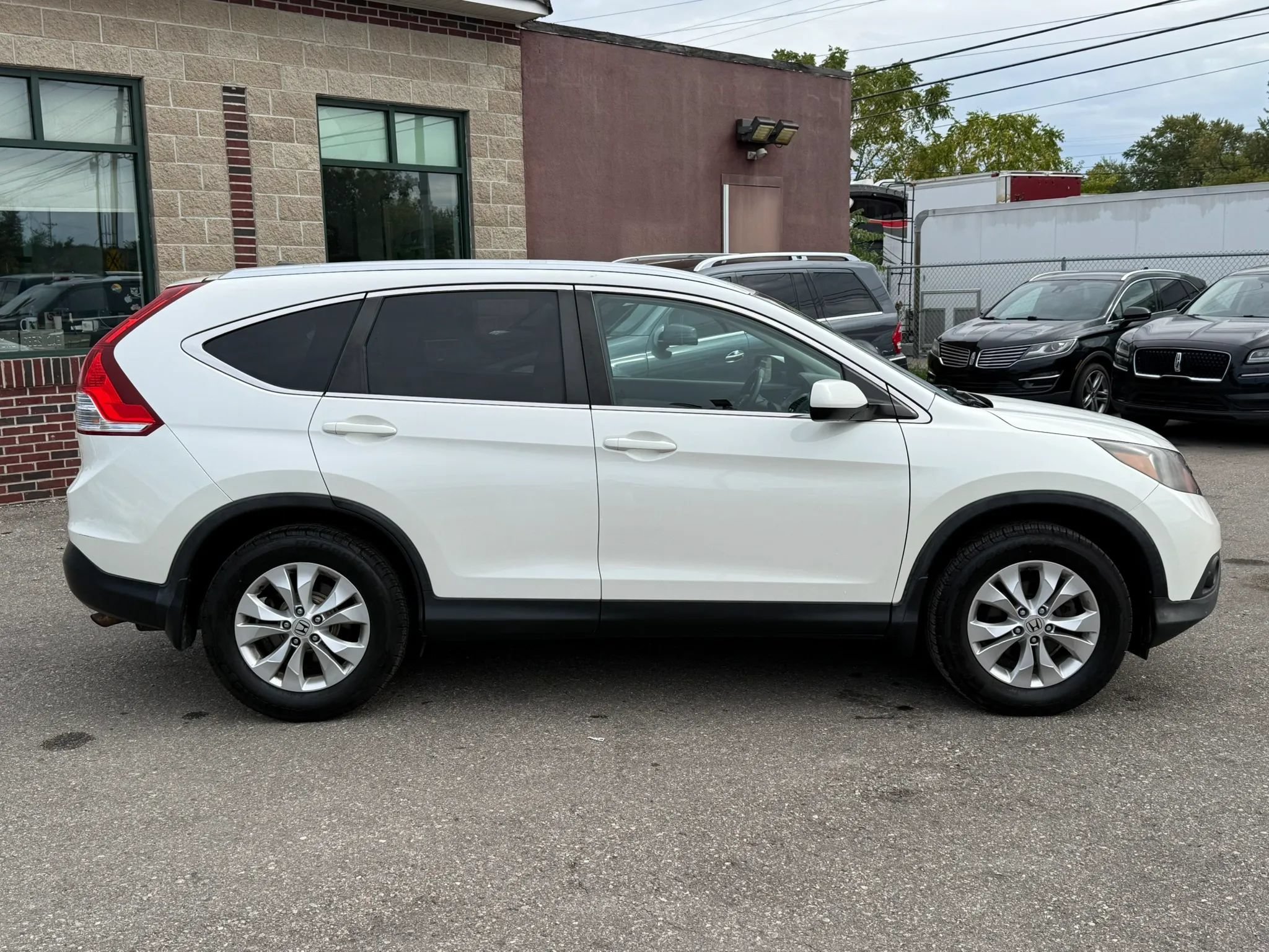 Used 2014 Honda CR-V EX-L image 4