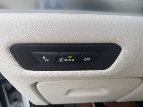 New 2026 BMW X5 xDrive50e image 22