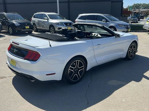 Used 2020 Ford Mustang Premium RWD image 3
