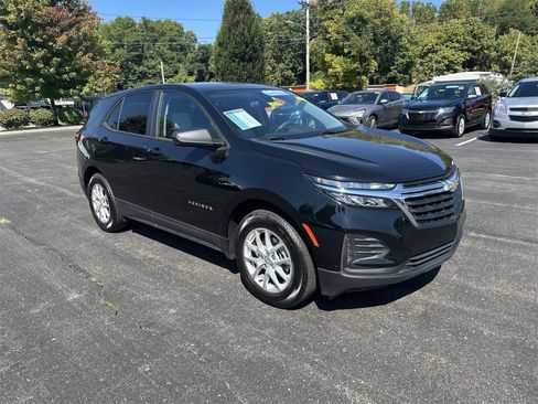 Certified 2024 Chevrolet Equinox LS w/ LS Convenience Package image 2