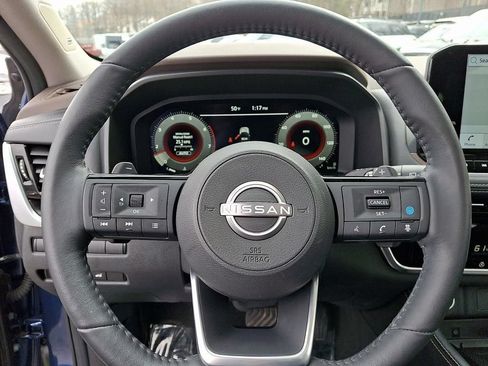 Used 2023 Nissan Rogue Platinum AWD/4WD image 23