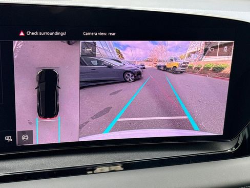 New 2025 Audi Q6 e-tron Premium Plus image 19