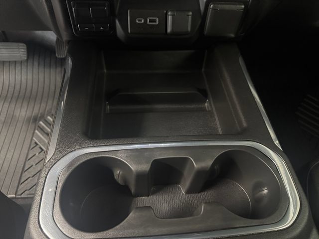Used 2021 Chevrolet Silverado 1500 LT Trail Boss w/ Convenience Package II AWD/4WD image 16