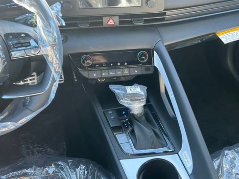 New 2026 Hyundai Elantra SEL Sport image 15