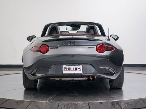 Used 2019 MAZDA MX-5 Miata Grand Touring image 12
