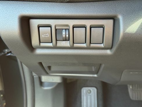 Used 2026 Subaru Outback Limited AWD/4WD image 19