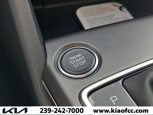 New 2026 Kia Sportage SX FWD image 31