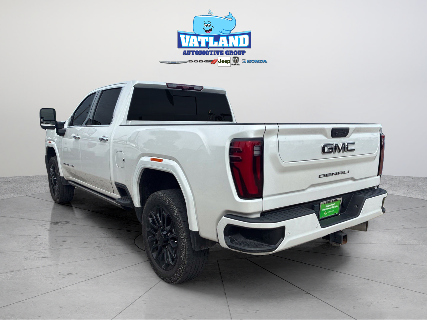 Used 2024 GMC Sierra 2500 Denali w/ Denali Reserve Package AWD/4WD image 3