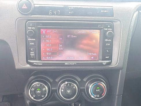 Used 2015 Scion tC FWD image 12