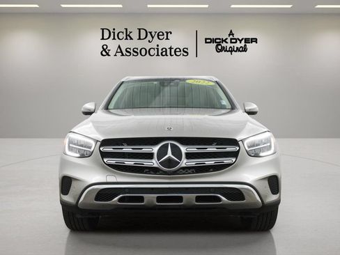 Used 2022 Mercedes-Benz GLC 300 image 4
