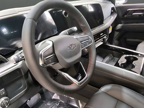 Used 2026 Chevrolet Suburban RST w/ Comfort Package AWD/4WD image 7
