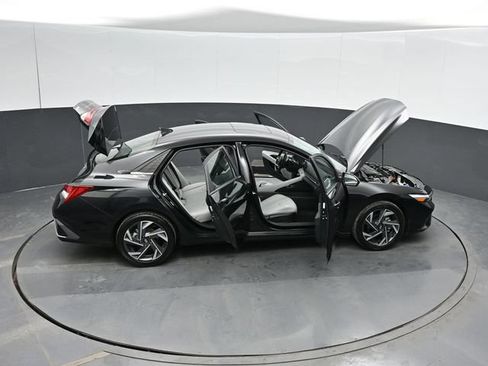 Used 2024 Hyundai Elantra Limited FWD image 62