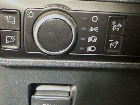 Used 2023 Ford Bronco Wildtrak AWD/4WD image 12
