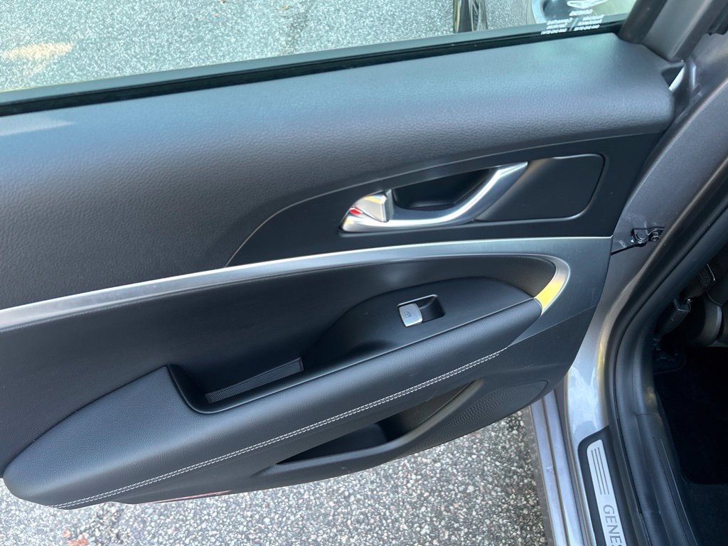 Used 2026 Genesis G70 2.5T RWD image 26