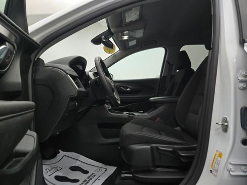 Used 2023 GMC Terrain SLE image 17