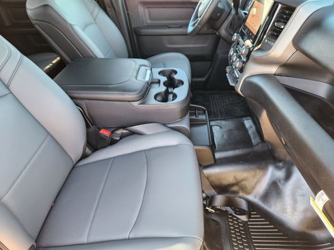 New 2026 RAM 2500 Tradesman w/ Chrome Appearance Group image 13