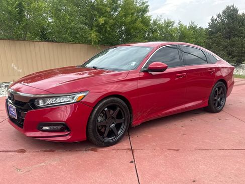 Used 2020 Honda Accord Sport image 3