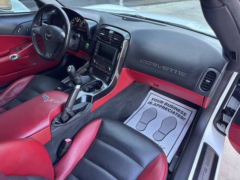 Used 2007 Chevrolet Corvette Z06 w/ Preferred Equipment Group RWD image 22