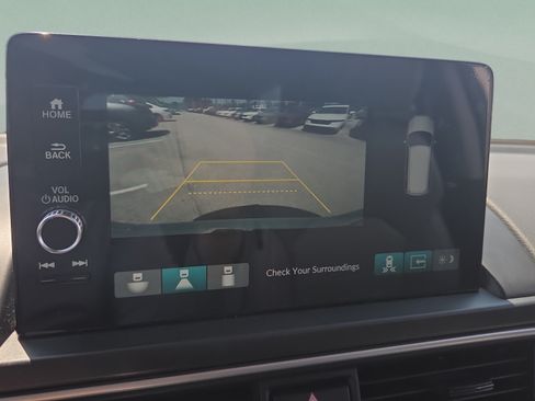 Certified 2025 Honda Pilot Touring image 27