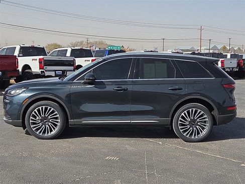 Used 2022 Lincoln Corsair Reserve image 2