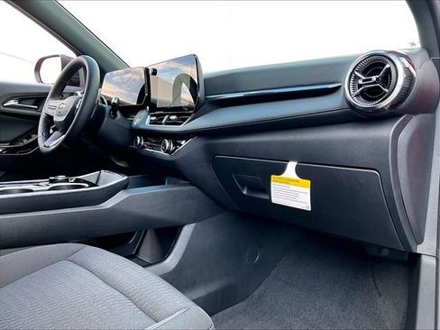 New 2027 Chevrolet Equinox LT FWD image 9