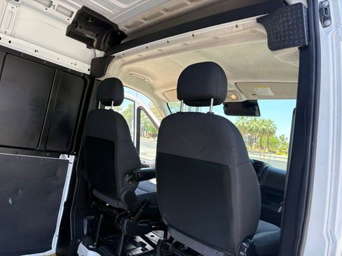 Used 2023 RAM ProMaster 2500 FWD image 23