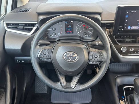 Used 2025 Toyota Corolla LE FWD image 28