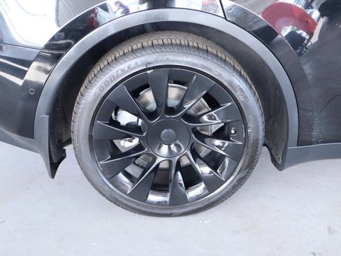 Used 2021 Tesla Model Y Long Range AWD/4WD image 5