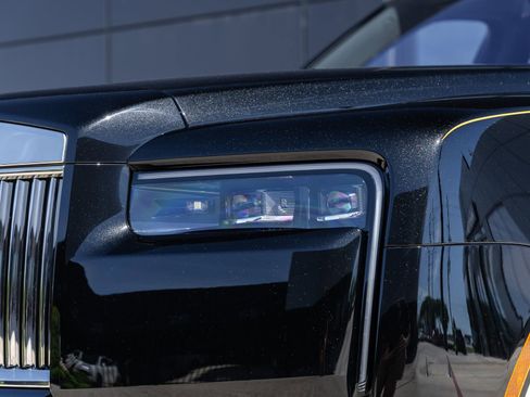 New 2026 Rolls-Royce Cullinan AWD/4WD image 18