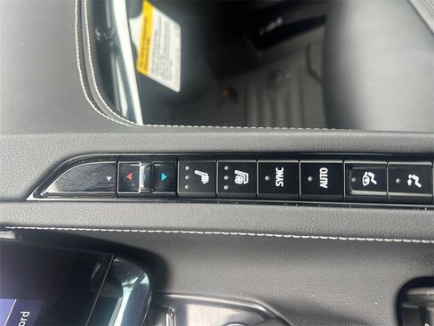 Used 2023 Chevrolet Corvette Stingray Preferred Conv w/ Stealth Interior Trim Package image 23