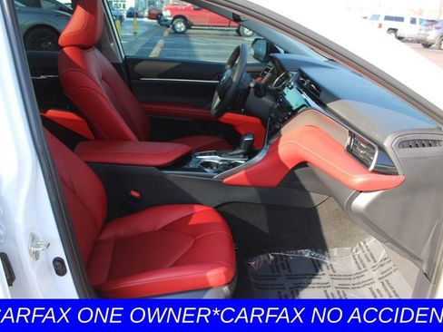 Used 2020 Toyota Camry XSE image 19